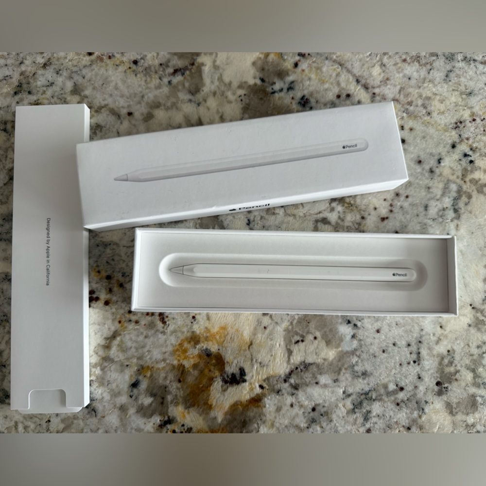 Apple Pencil in Elegant White